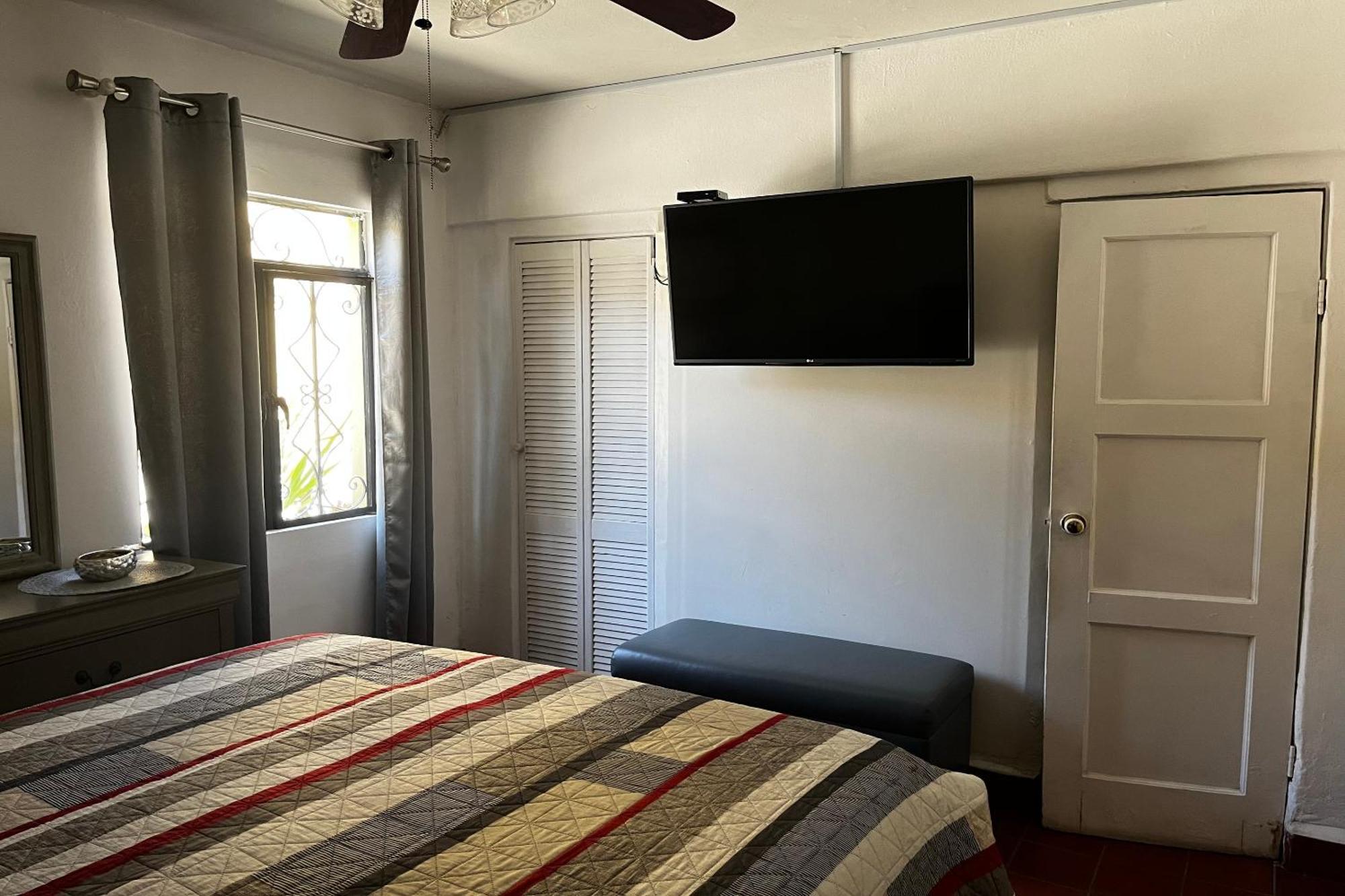 Oyo Hotel Linda Tijuana Eksteriør billede