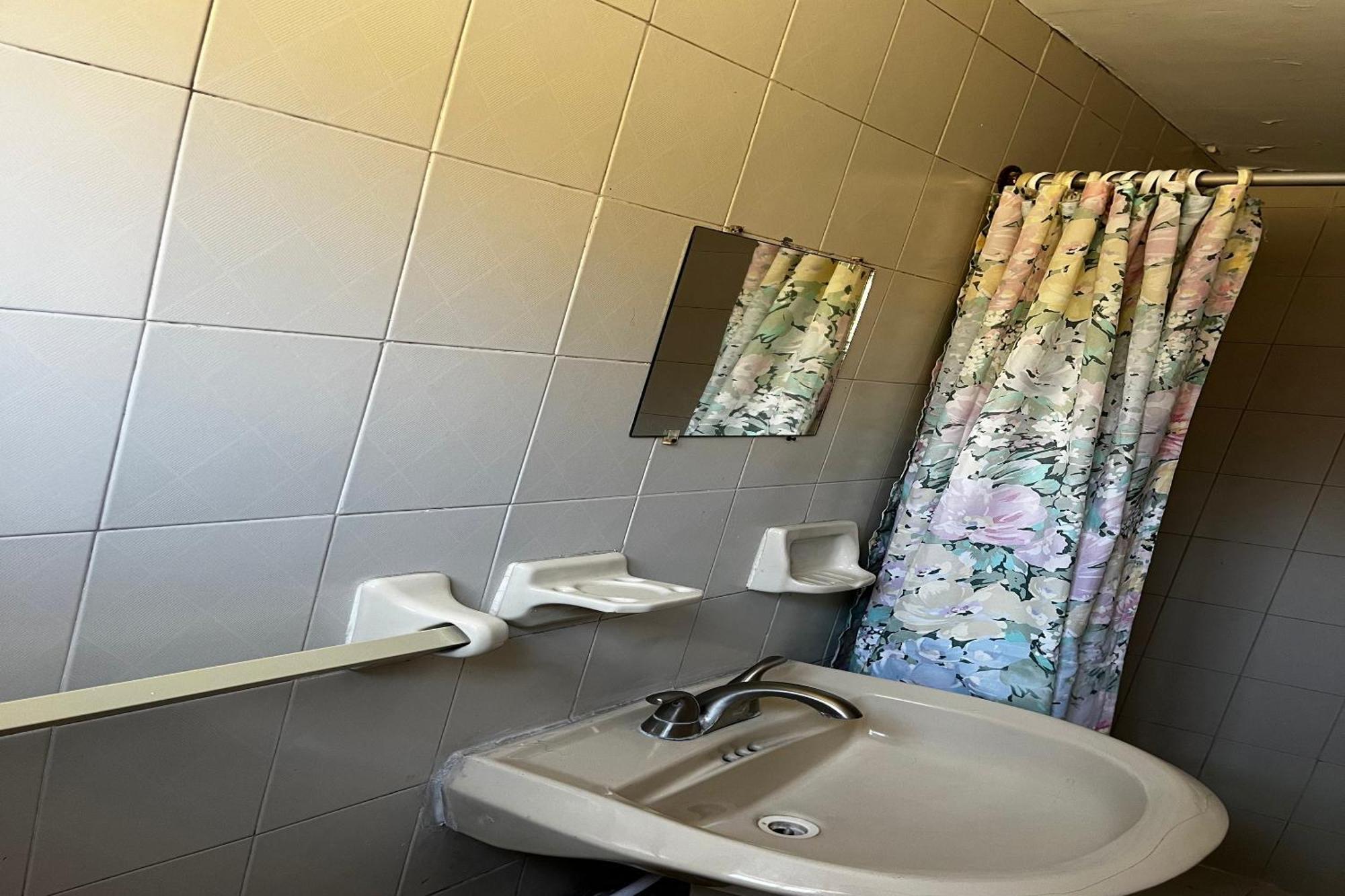 Oyo Hotel Linda Tijuana Eksteriør billede